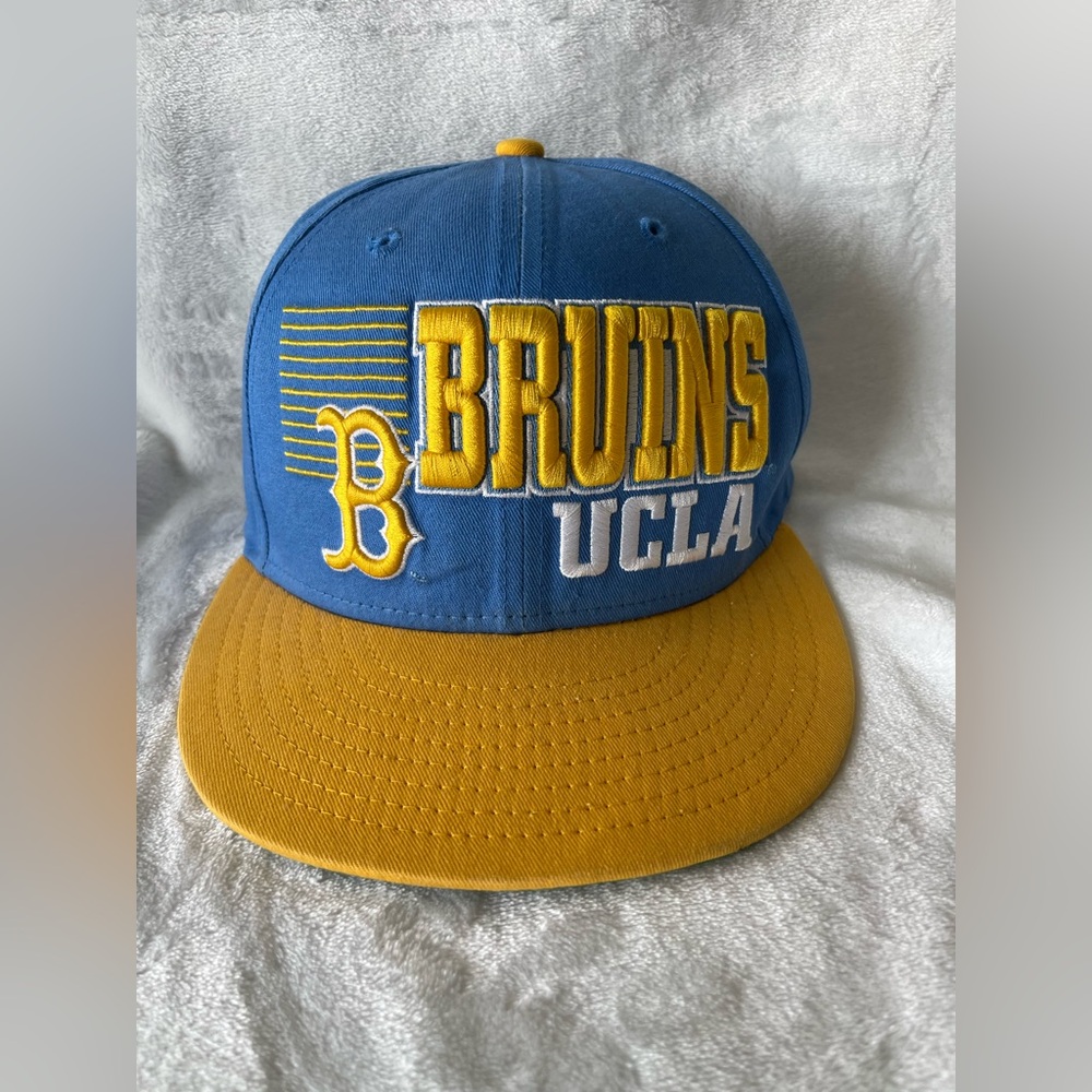 UCLA Bruins snapback hat